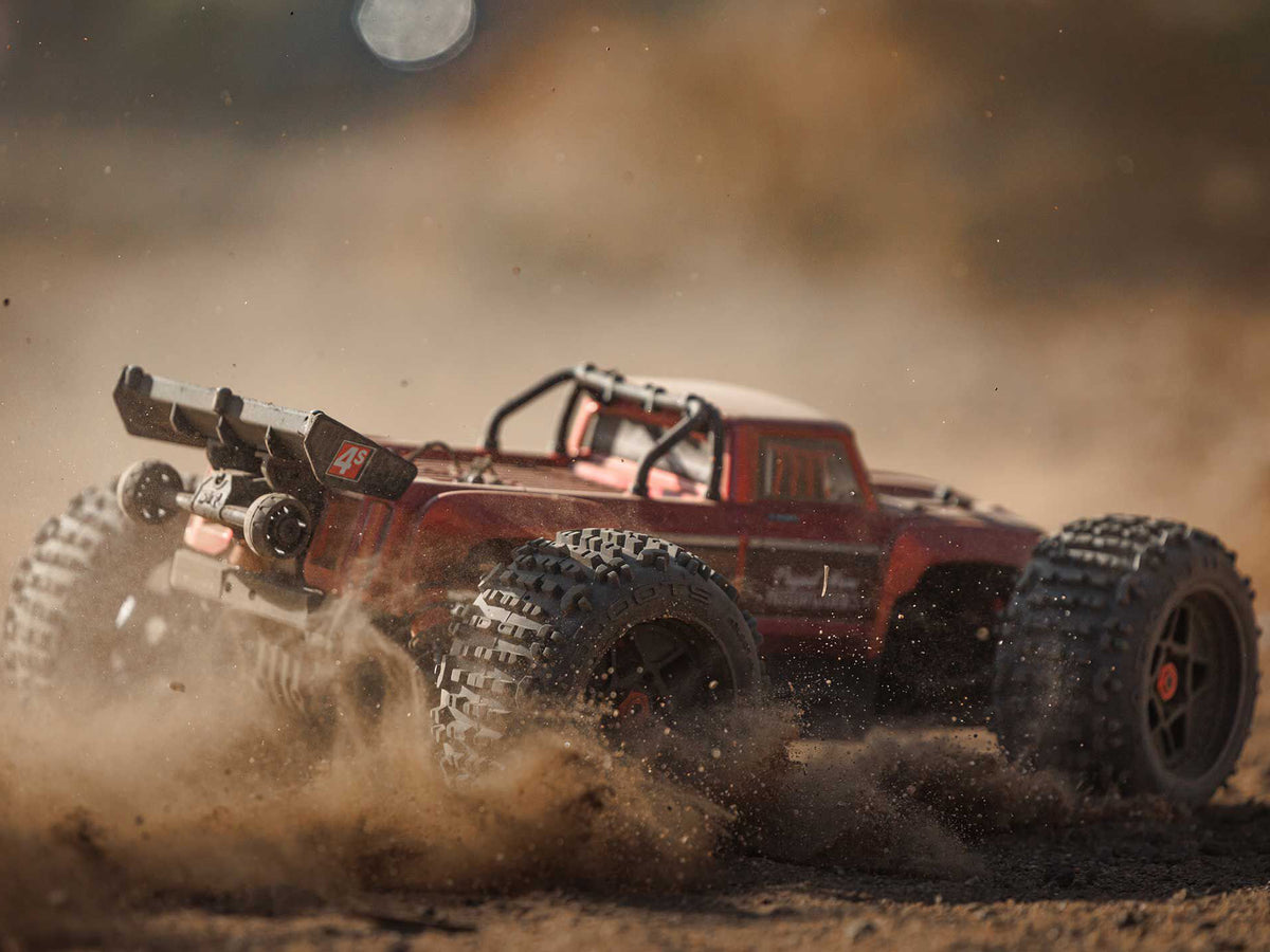 1/10 OUTCAST 4S 4X4 BLX Stunt MT (with Centre Diff) Red