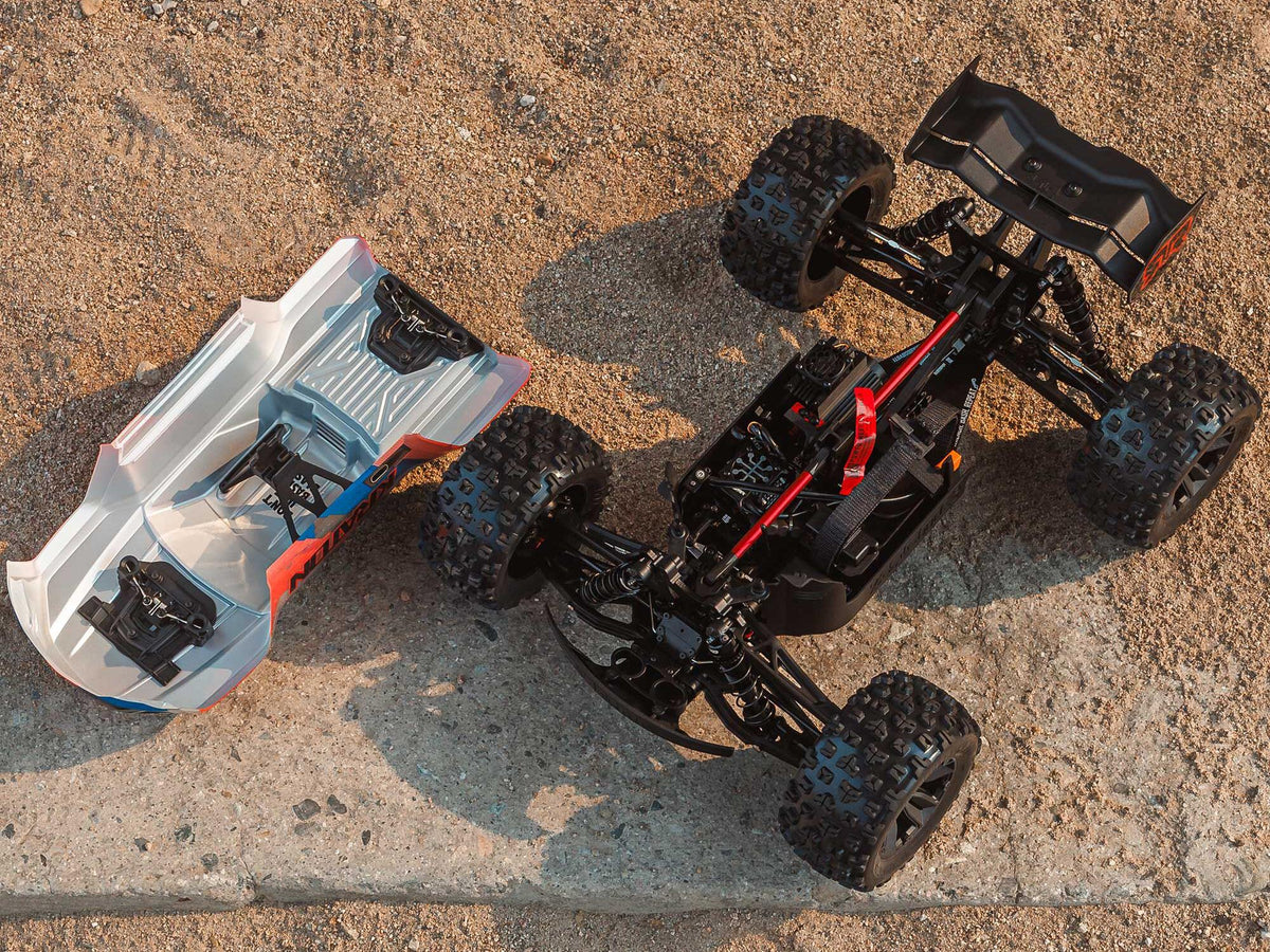 1/8 KRATON 6S V6 4X4 BLX Speed Monster Truck RTR Blue/Pink