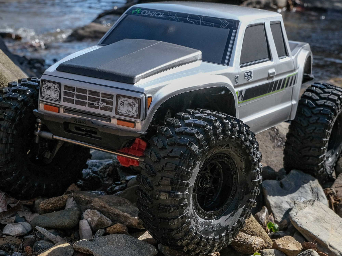 1/10 SCX10 III Coyote 4X4 RTR Brushed Rock Crawler, Silver