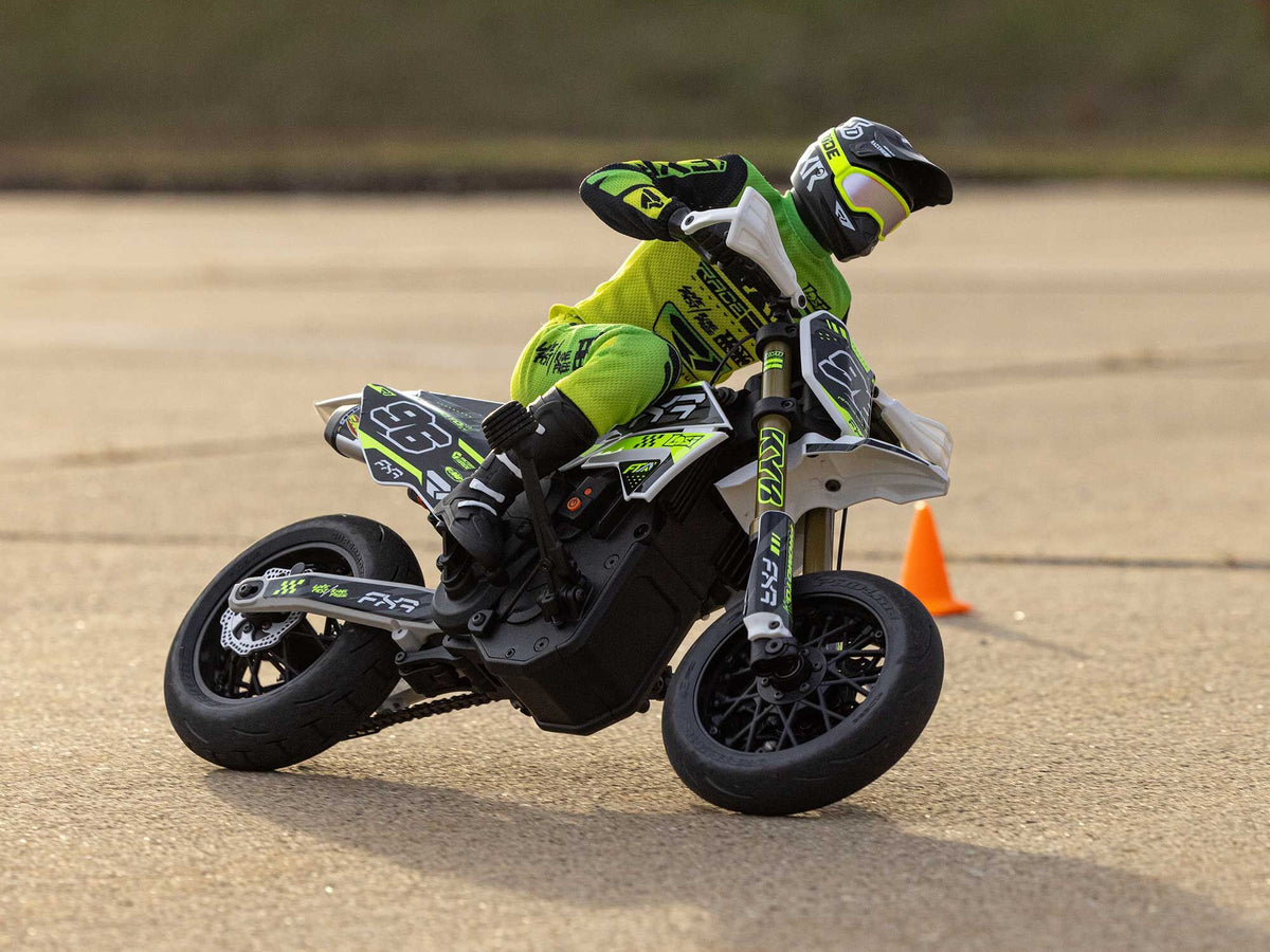 1/4 Promoto-SM FXR Supermoto Motorcycle RTR (Batt & Charger)